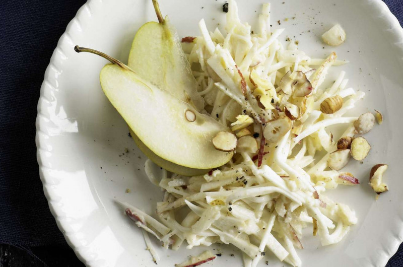 Salade de céleri aux noisettes