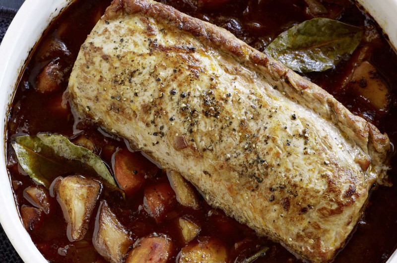 Rôti de porc avec légumes