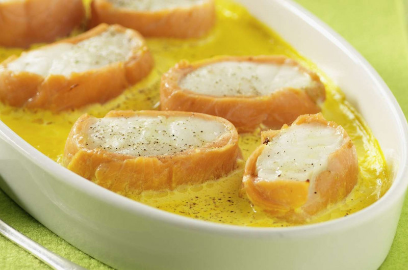 Médaillons de cabillaud au saumon et sauce au safran