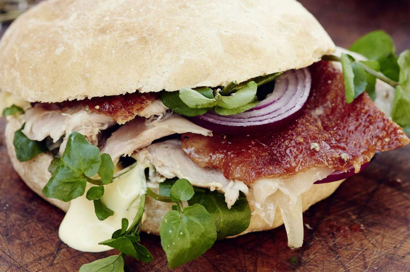 Pains sandwichs et garniture