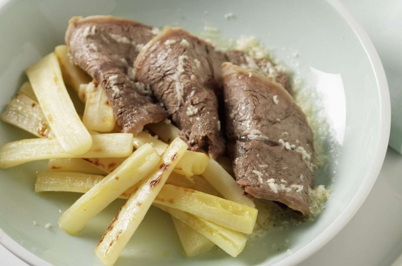 Salsifis avec bouilli de boeuf