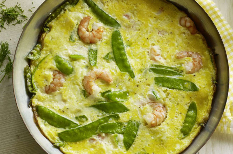 Frittata aux crevettes et pois mange-tout