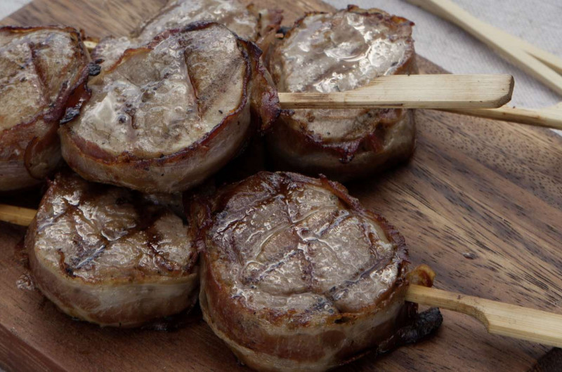 Médaillons de porc enrobés de lard