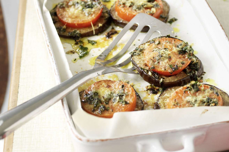 Rondelles de tomates et d'aubergines gratinées