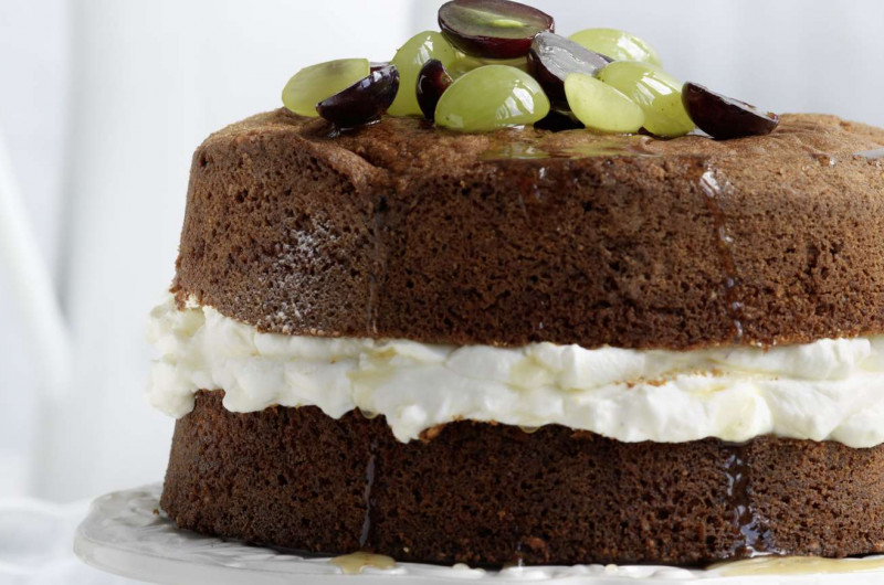 Gâteau au miel et aux raisins