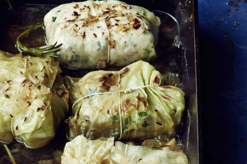 Ballotins de chou blanc farcis à la viande et aux champignons