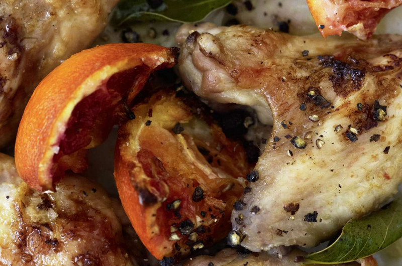 Ailerons de poulet glacés avec oranges sanguines
