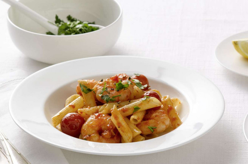 Penne à la sauce tomate aux crevettes