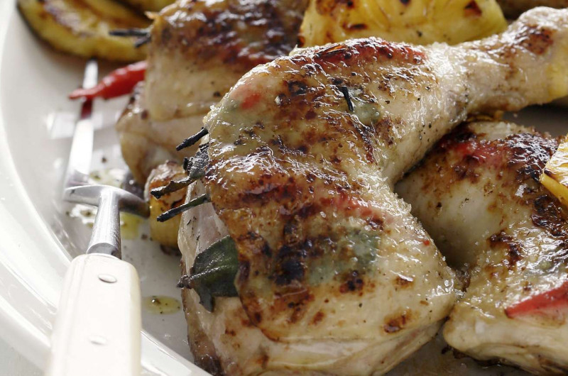 Cuisse de poulet au piment et à la sauge