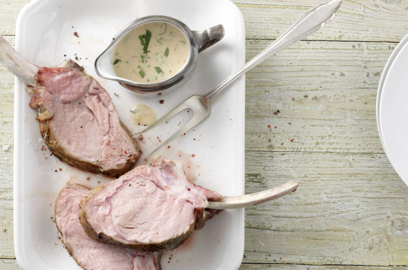 Carré de veau avec sauce à l’estragon