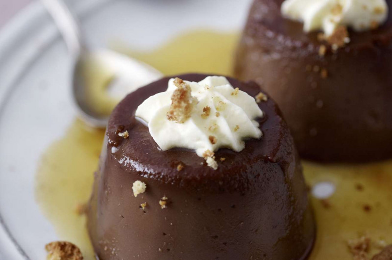 Flan au chocolat parfumé à l’amaretto