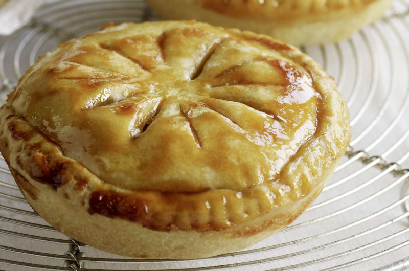 Mini apple pie