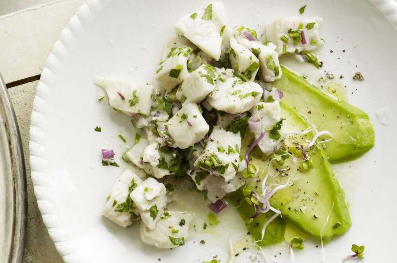 Ceviche de truite sur avocat