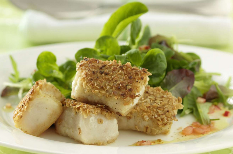 Croustillants de lieu noir avec salade verte