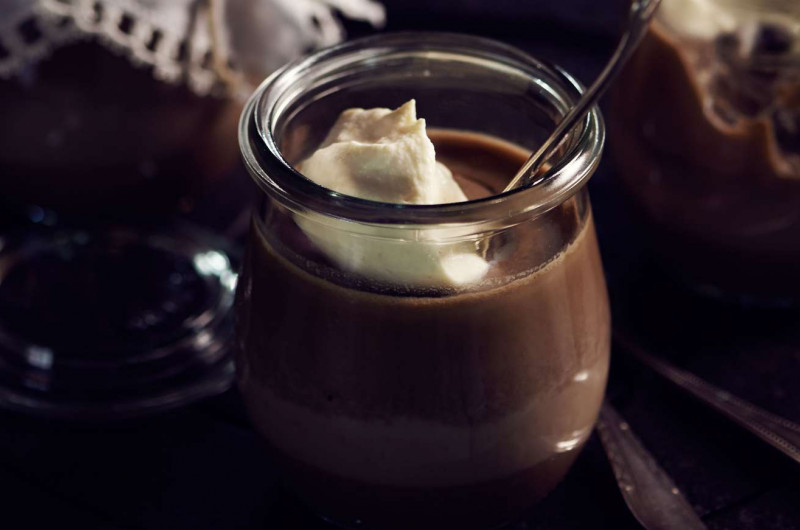 Flan au chocolat avec crème à l’argousier