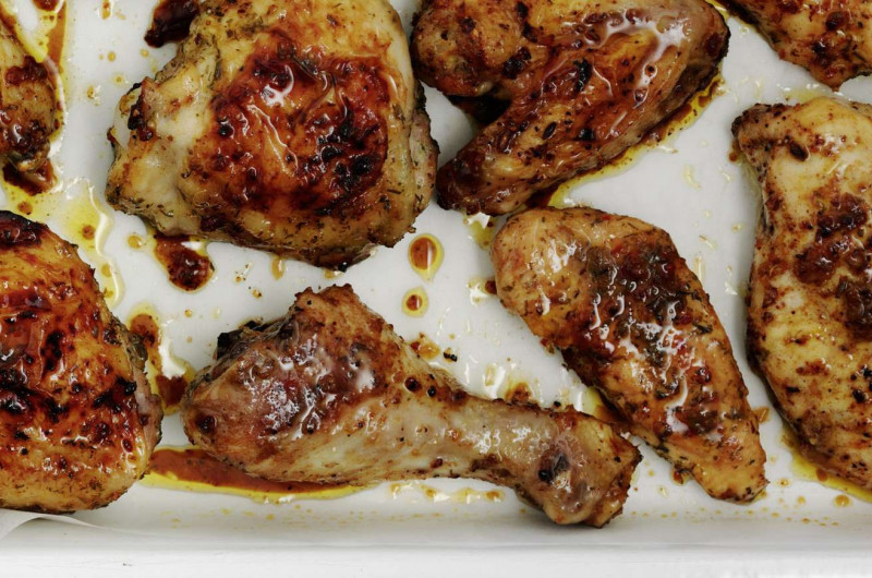 Morceaux de poulet marinés