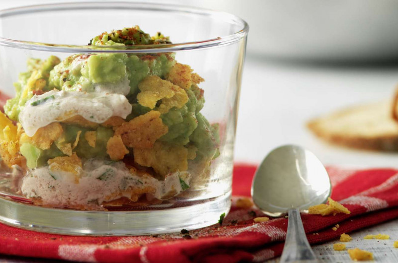 Guacamole, thon et chips
