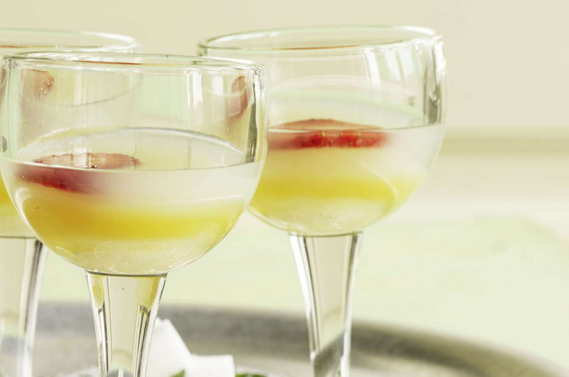 Cocktail à la pêche et à l’Absinthe