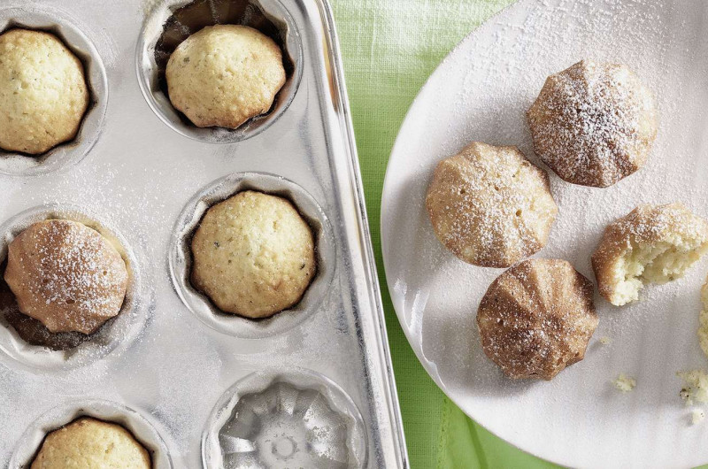 Madeleines à la vanille et aux graines de chanvre