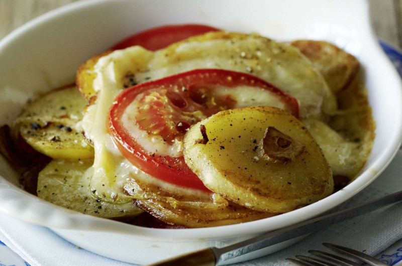 Gratin aux pommes de terre et aux tomates