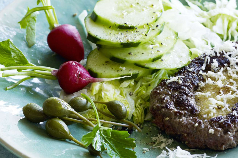 Burger de bœuf avec raifort