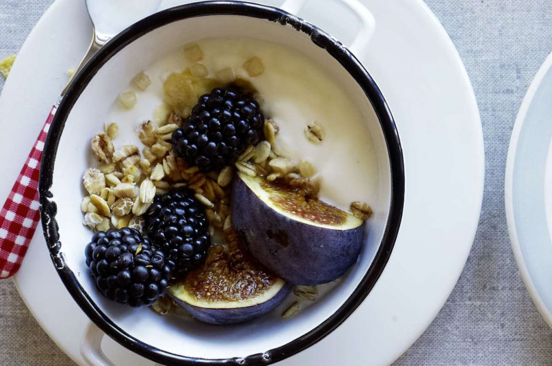 Yogourt aux fruits et au müesli