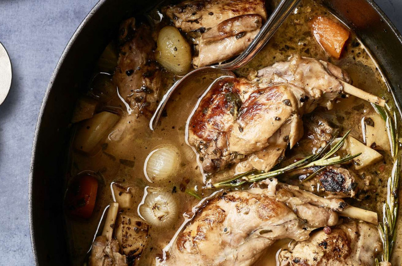Lapin au vin blanc et au miel