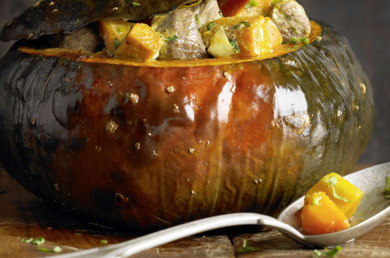 Courge farcie au curry d’agneau
