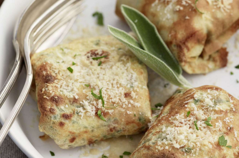 Pannequets aux herbes et au fromage à la crème