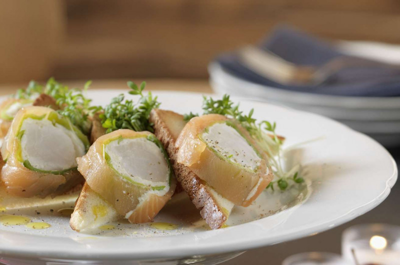 Petits roulés au saumon et au cabillaud