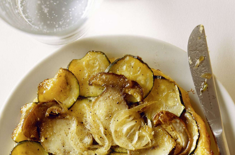 Tarte Tatin aux bolets et aux courgettes