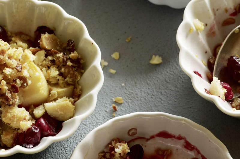 Crumble aux poires et aux airelles