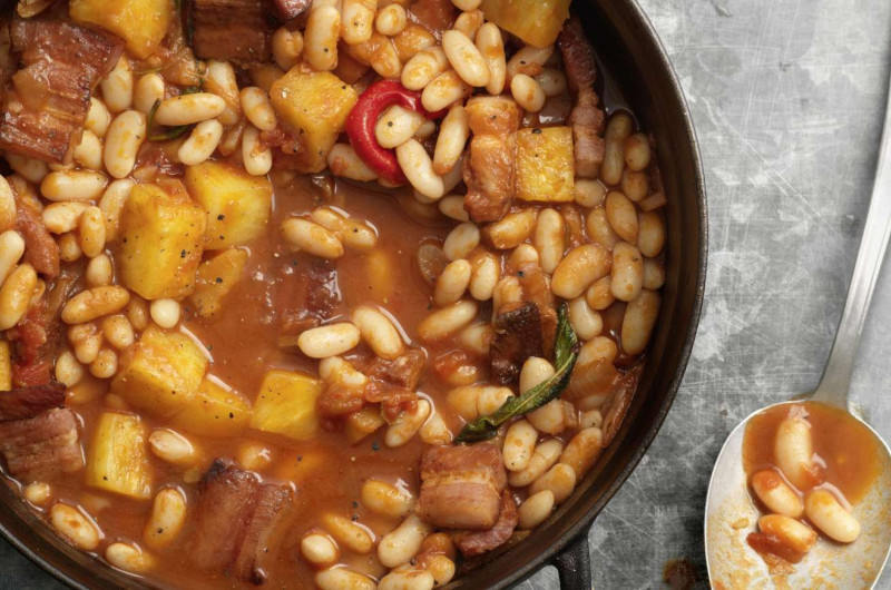 Haricots cannellini avec lard et ananas