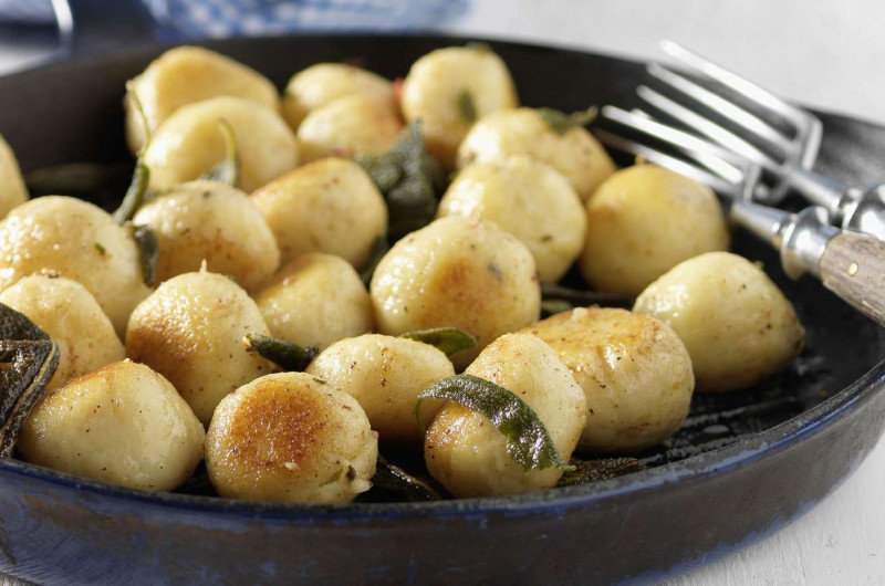 Gnocchi de pommes de terre avec beurre à la sauge