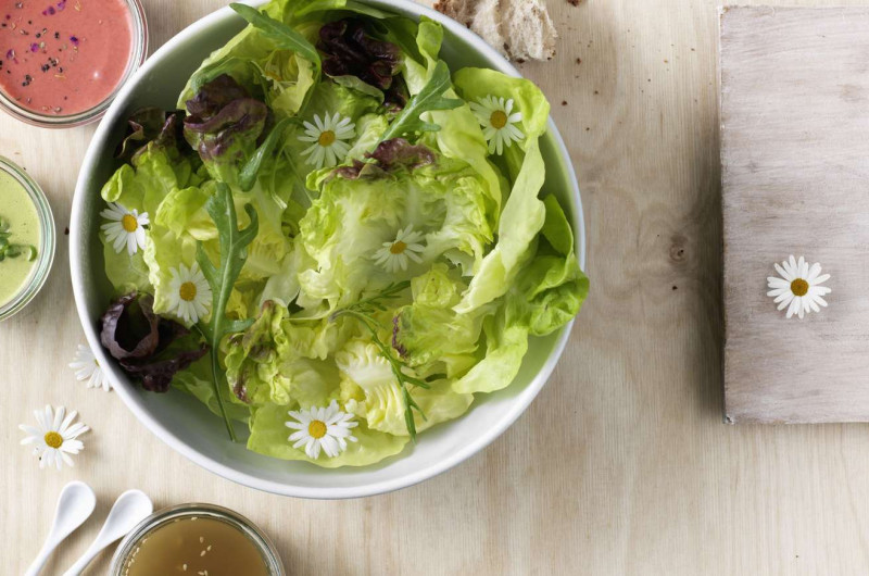 Salade verte aux trois sauces