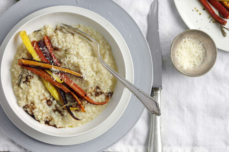 Risotto d'orge au prosecco avec carottes au four