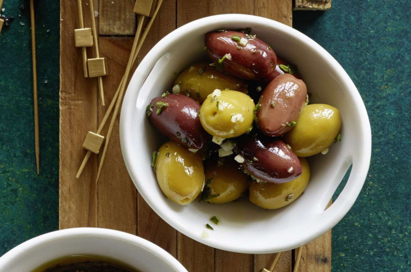 Olives aux fines herbes
