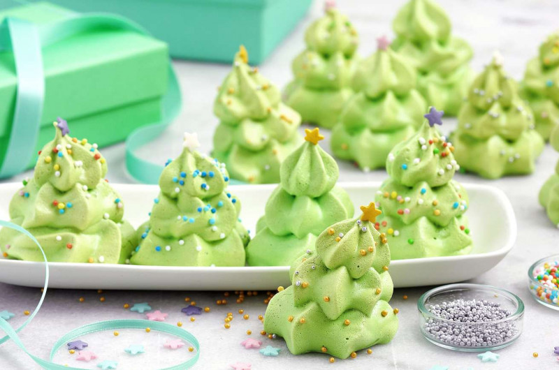 Petits sapins en meringue