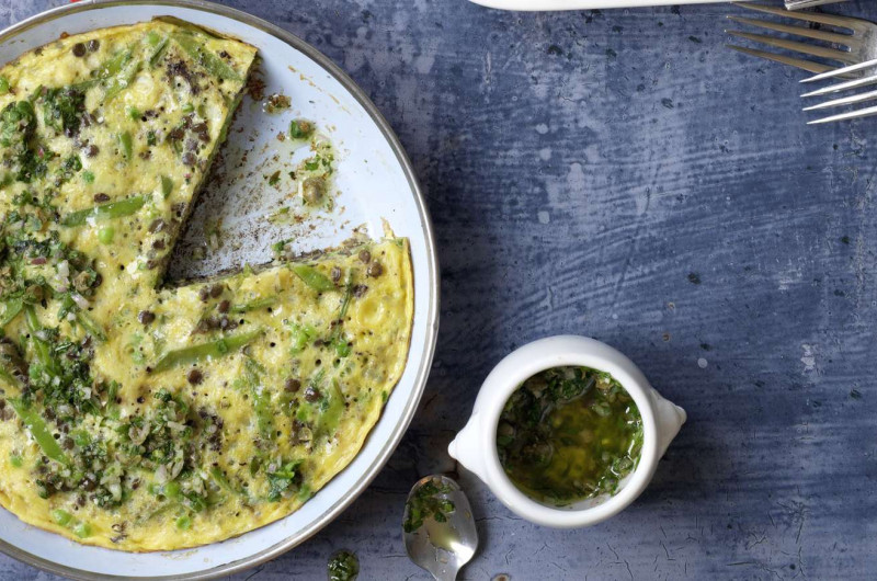 Frittata de lentilles avec salsa verde