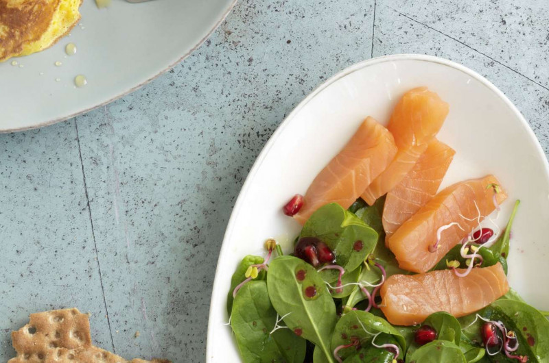 Salade d’épinards avec saumon fumé
