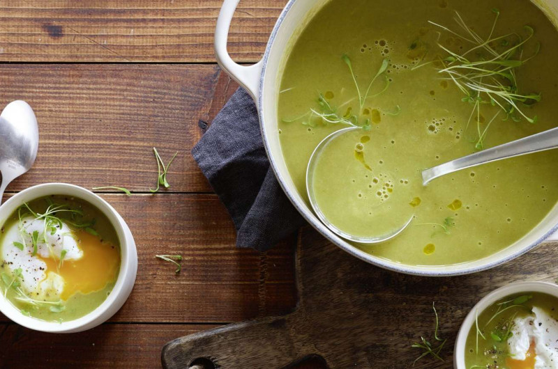 Velouté de poireaux avec œuf poché
