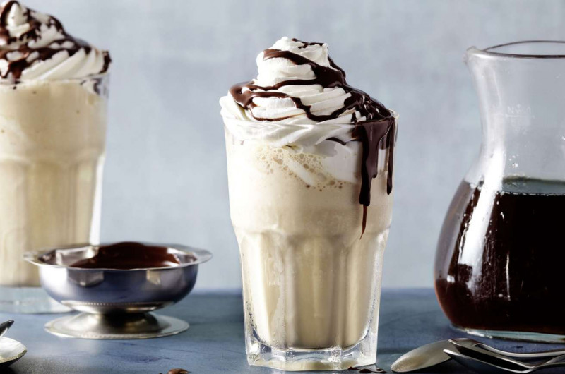 Café glacé à la viennoise