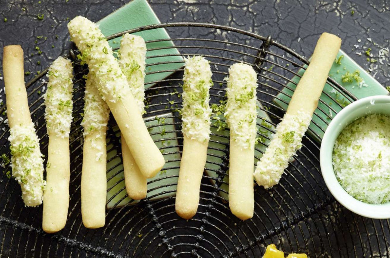 Bâtonnets à la noix de coco et au citron vert