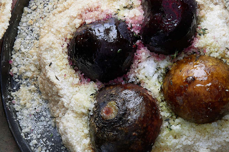 Betteraves en croûte de sel