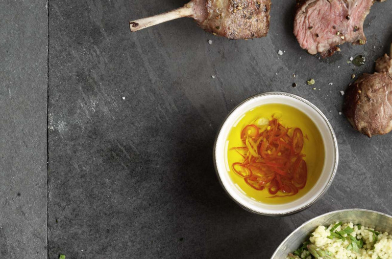 Carré d’agneau avec couscous aux légumes
