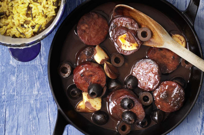 Chorizo au vin rouge