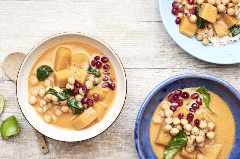 Curry à la courge et aux pois chiches avec riz au jasmin