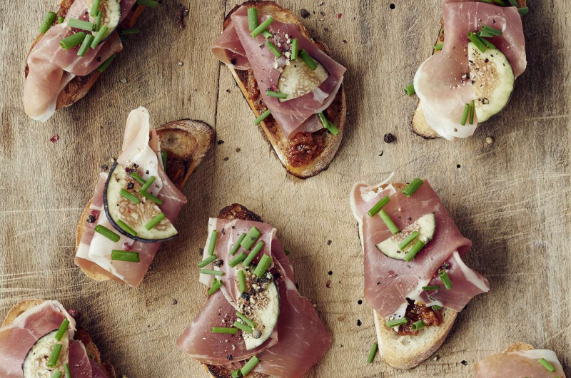 Crostini au jambon cru