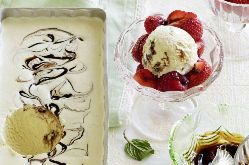 Glace au vinaigre balsamique