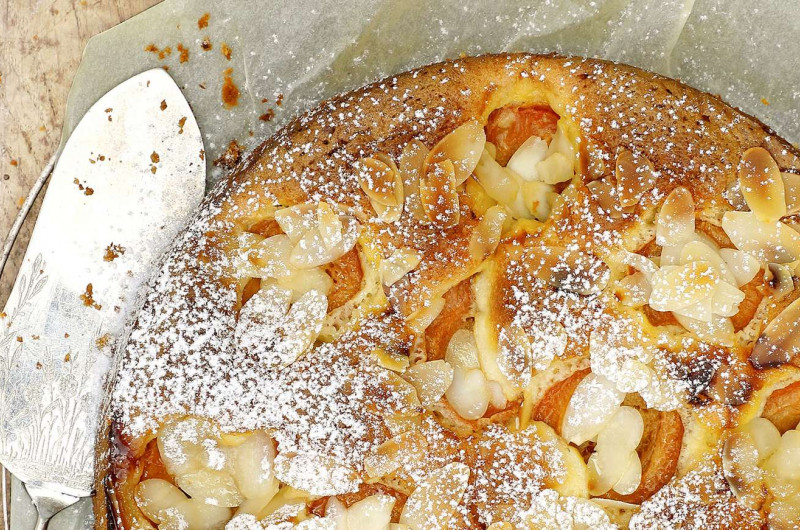 Gâteau aux abricots et aux amandes